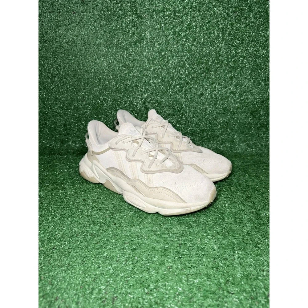 Adidas‎ Ozweego Low Womens Size 8 Beige Comfort Running Shoes Walking Sneakers